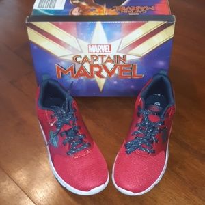 captain marvel tennis shoes